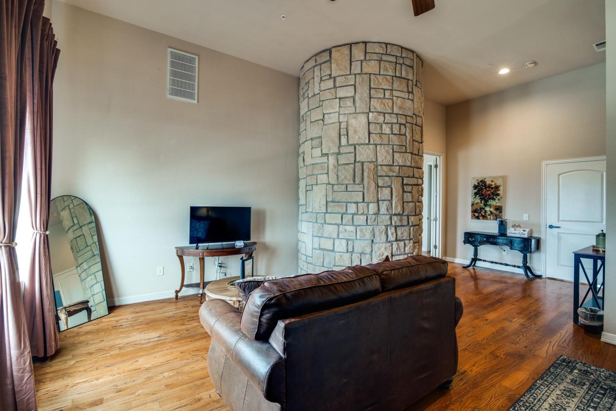 The Castle At Rockwall Exterior photo